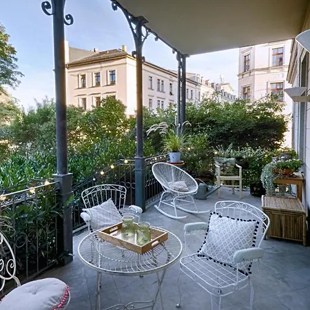 Apart Otel Cora